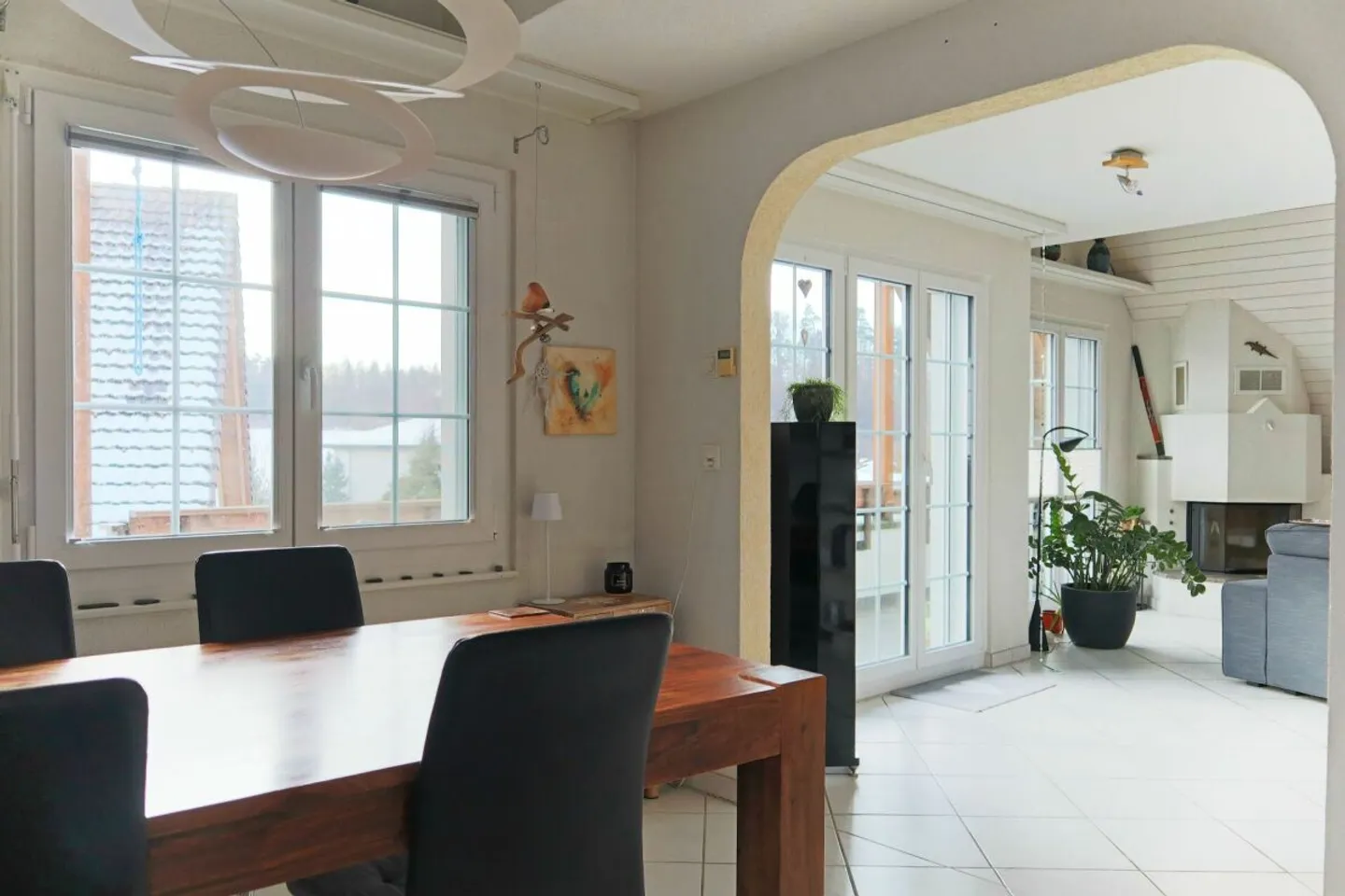 Maisonette penthouse exclusive de 5,5 pièces avec une sensation d'espace généreuse - Photo 4 sur 13