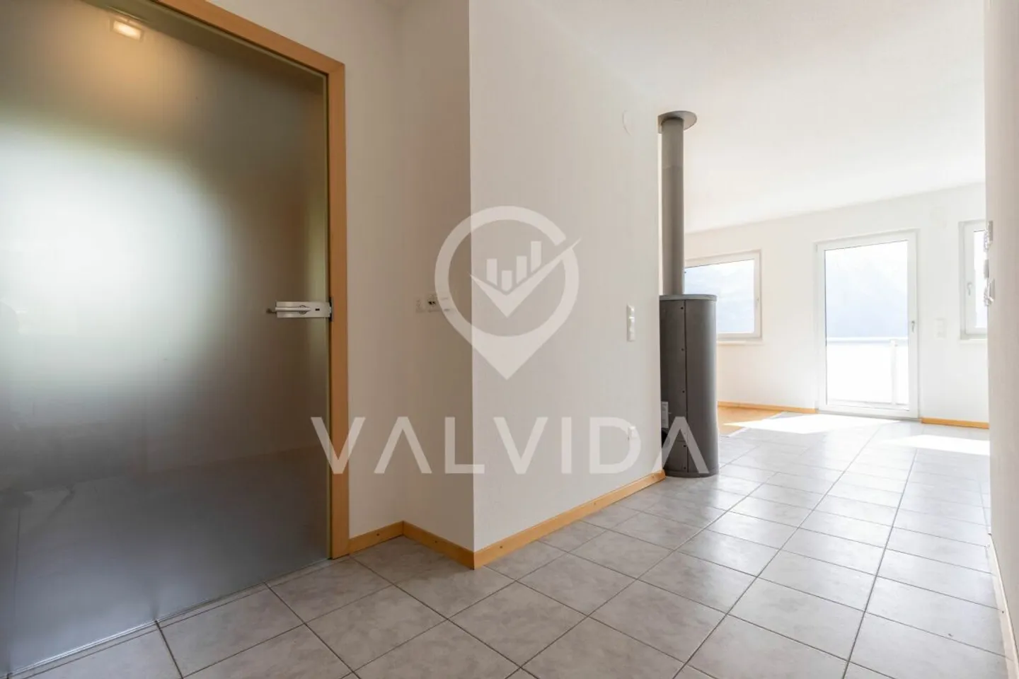 Grosszügiges Einfamilienhaus mit Charme, Weitblick und Sonnenlage in Guttet-Feschel - Foto 9 von 13