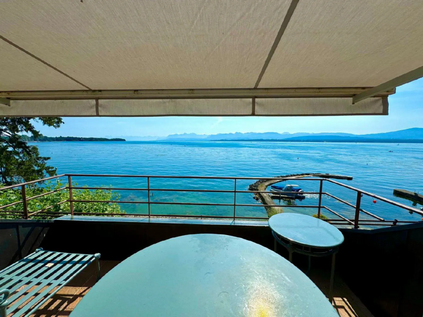 Piedi nell'acqua a Nyon - Foto 10 di 13