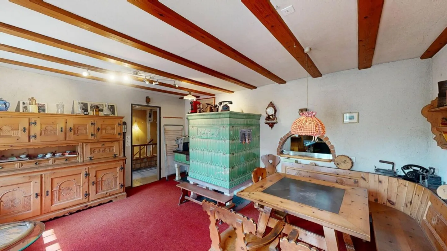 Einzigartiges Haus mit grosser Garage - Foto 7 von 13