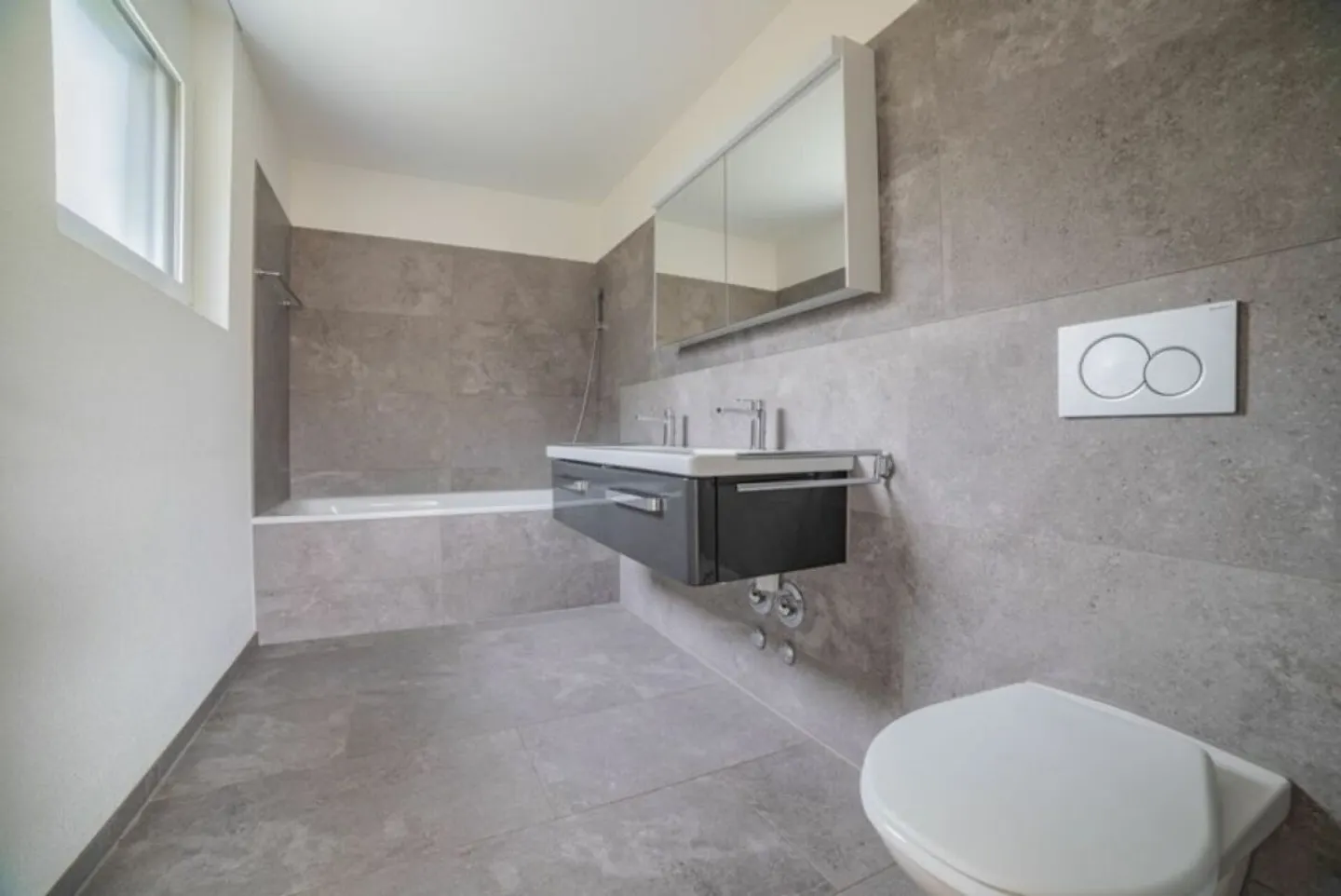 Wohnen mit Seesicht in exklusiver Wohnung - Photo 9 sur 13