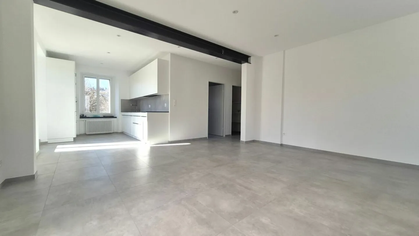 Wunderschöne renovierte 2-Zimmer-Wohnung mit großer Terrasse und Veranda - Foto 6 von 13