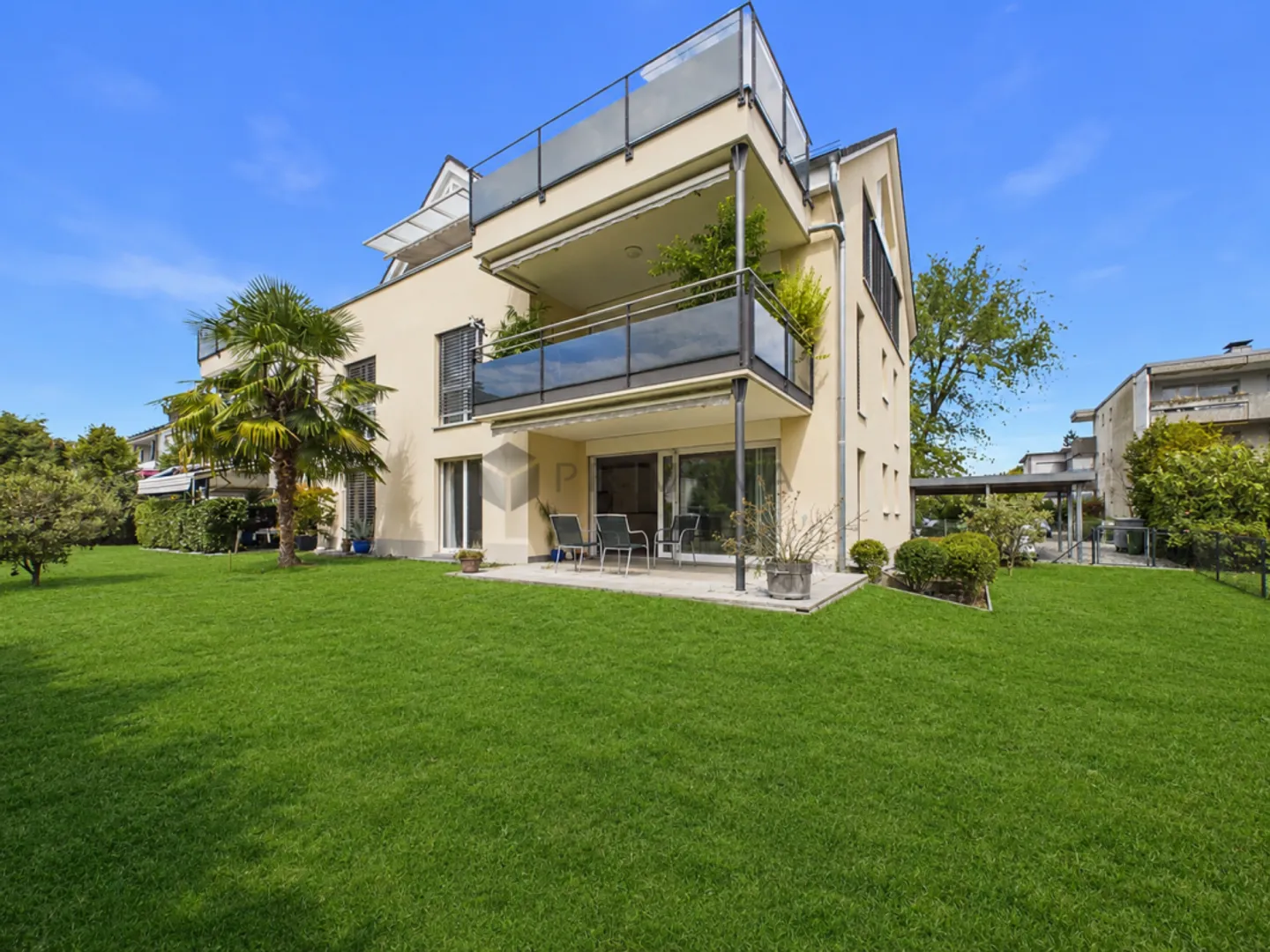 Appartement calme avec coin salon, terrasse et salle de loisirs - Photo 1 sur 13