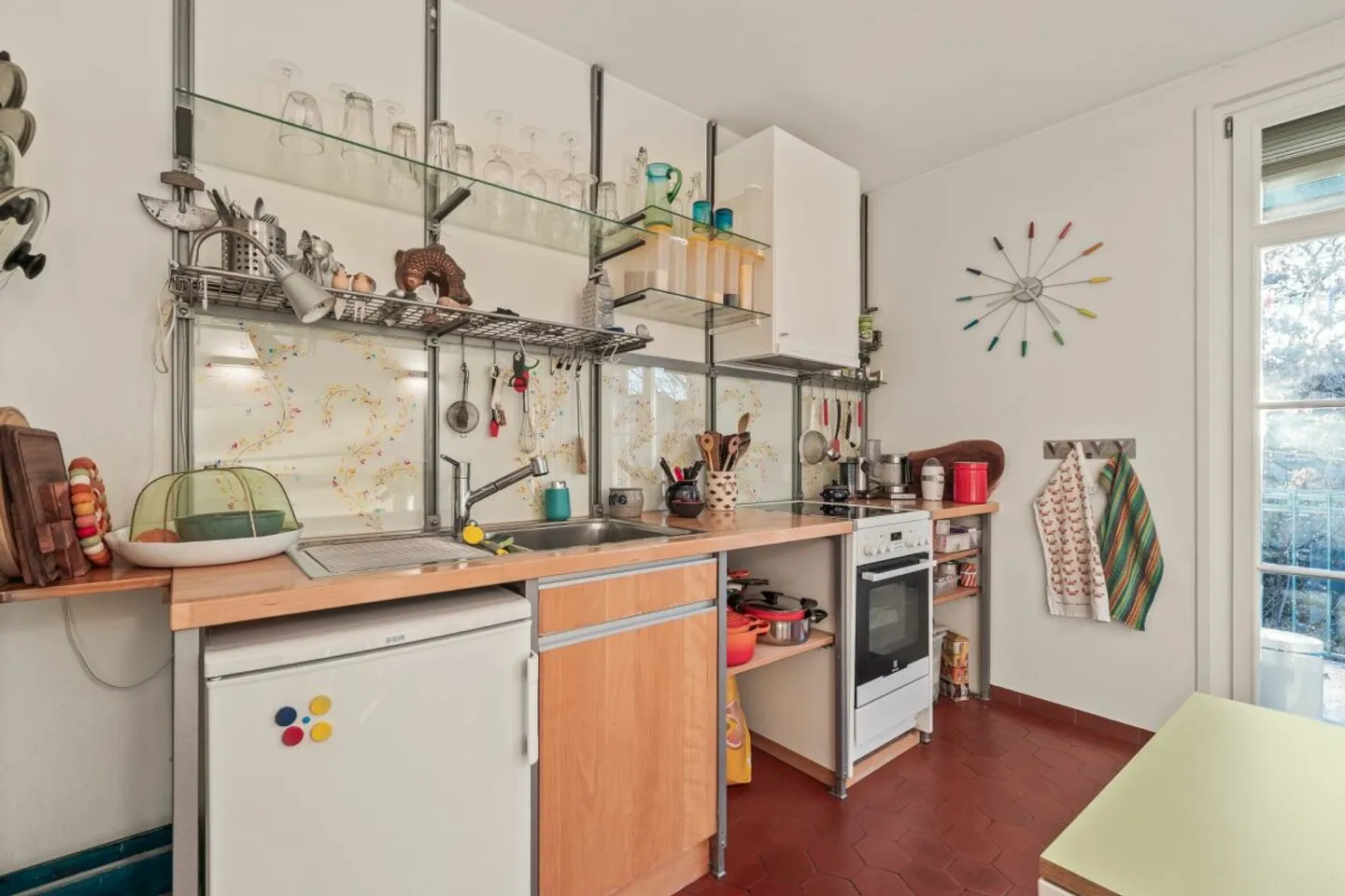 Appartement de 5 pièces dans un immeuble ancien - Un chez-soi avec vue sur les toits de Bâle - Photo 3 sur 13