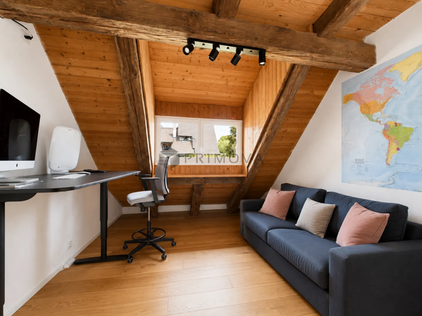Charming multi-family house with commercial unit in a central location in Wilchingen - Photo 12 of 13