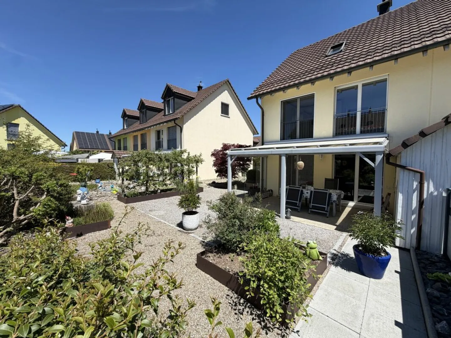 Charmantes Familienhaus in der Natur - Foto 3 von 12