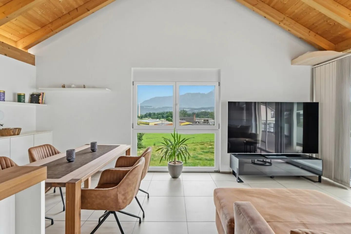 Exclusive Investment Property in Sennwald - Photo 7 of 13