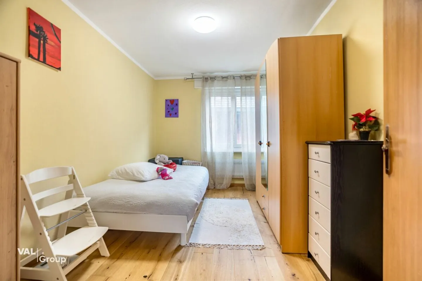 Rénové avec style, beaucoup de lumière et de charme - Photo 11 sur 13