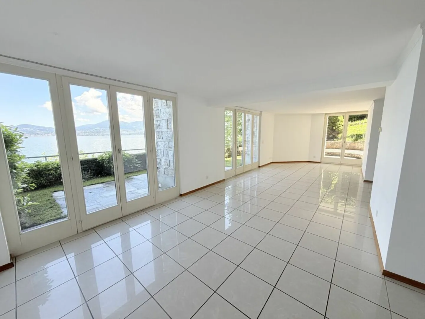 Appartement Duplex au Bord du Lac - Photo 2 sur 5