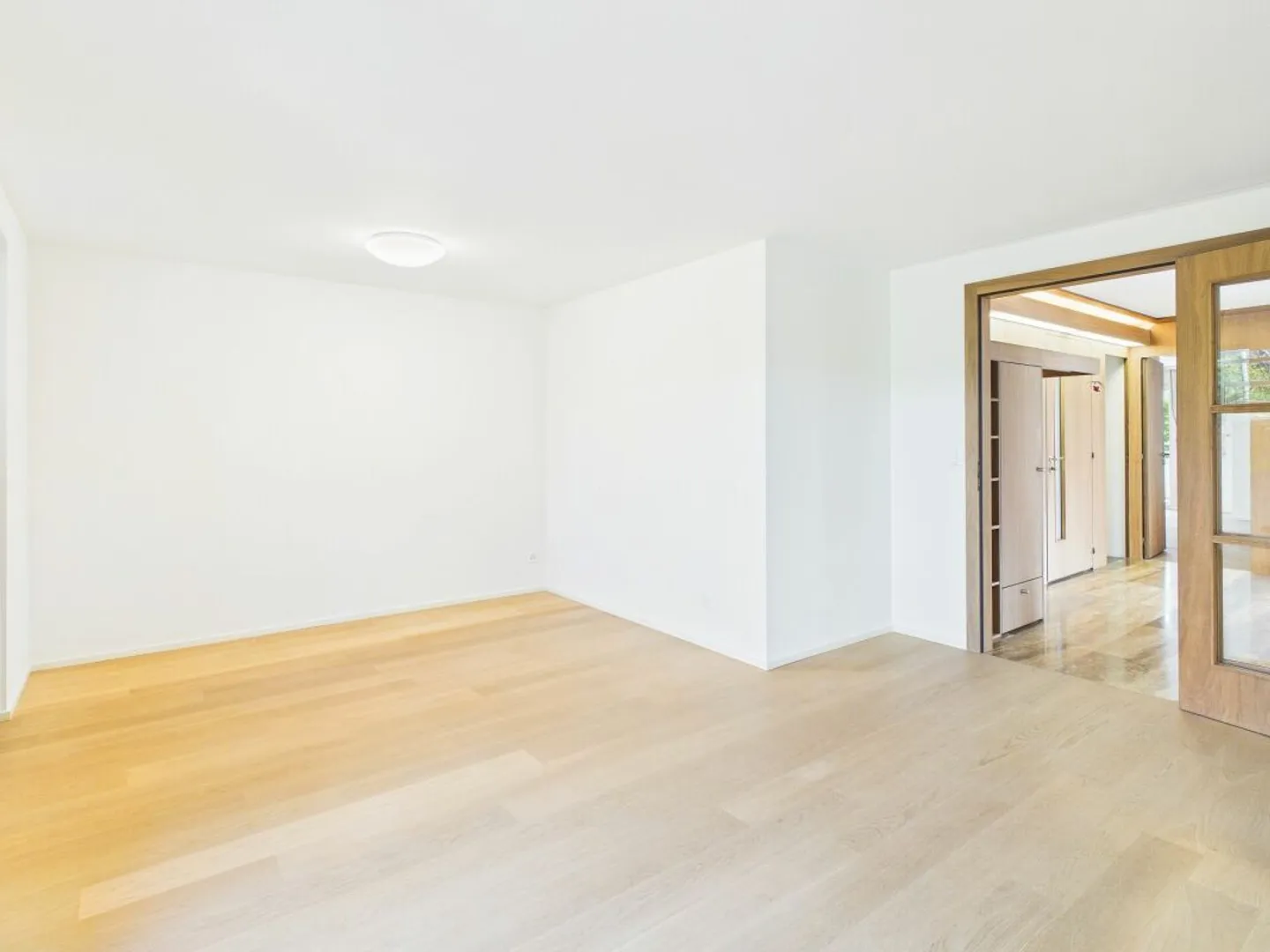 Modernes Apartment mit atemberaubender Aussicht - Foto 5 von 13