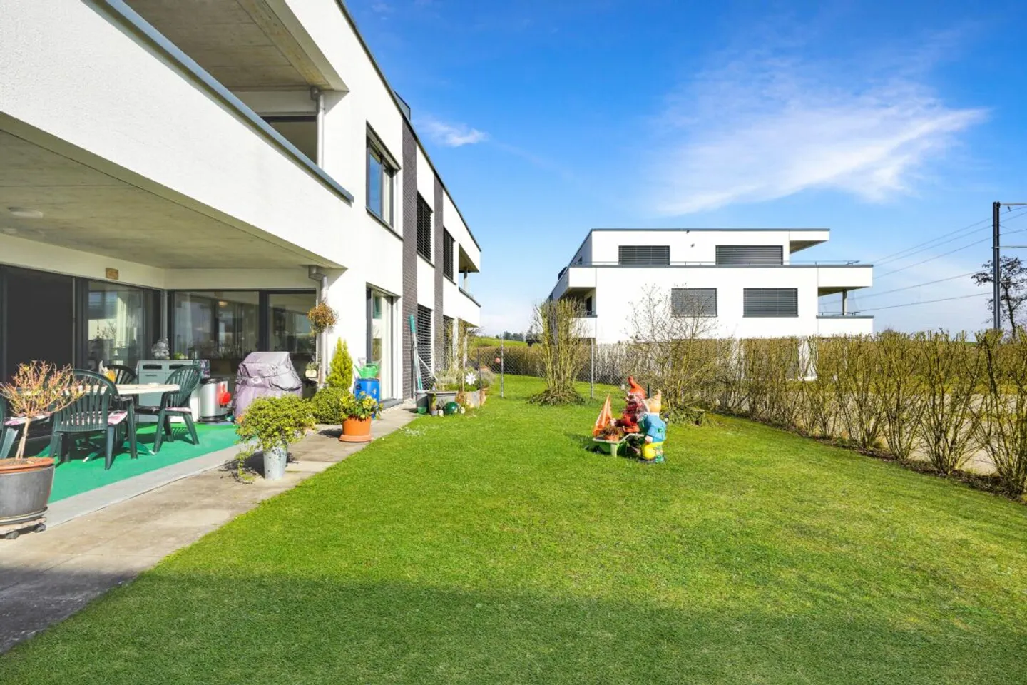 Modern, bright terrace apartment with large garden - Photo 13 of 13