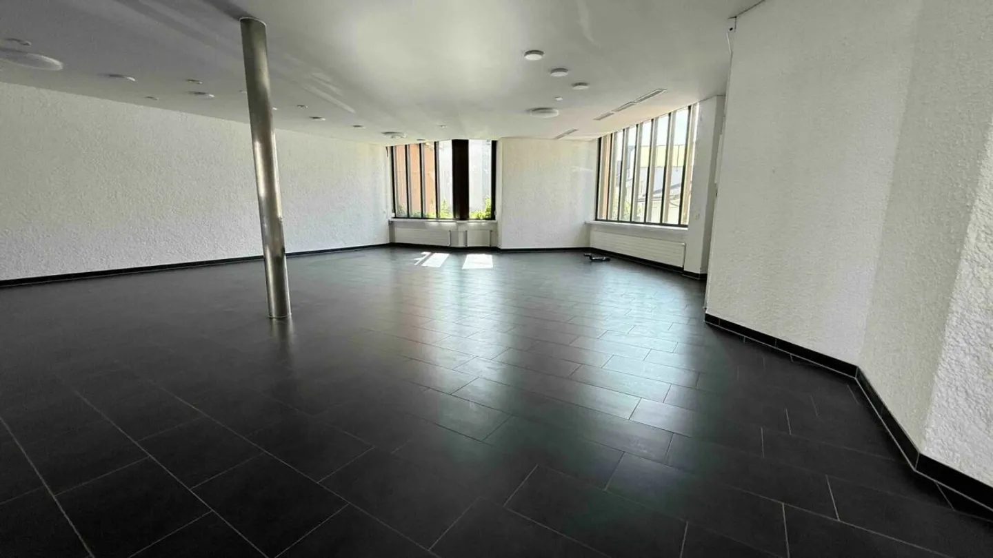 Moderne Gewerbefläche an bester Lage in Flawil - vielseitig nutzbar - Photo 6 sur 12