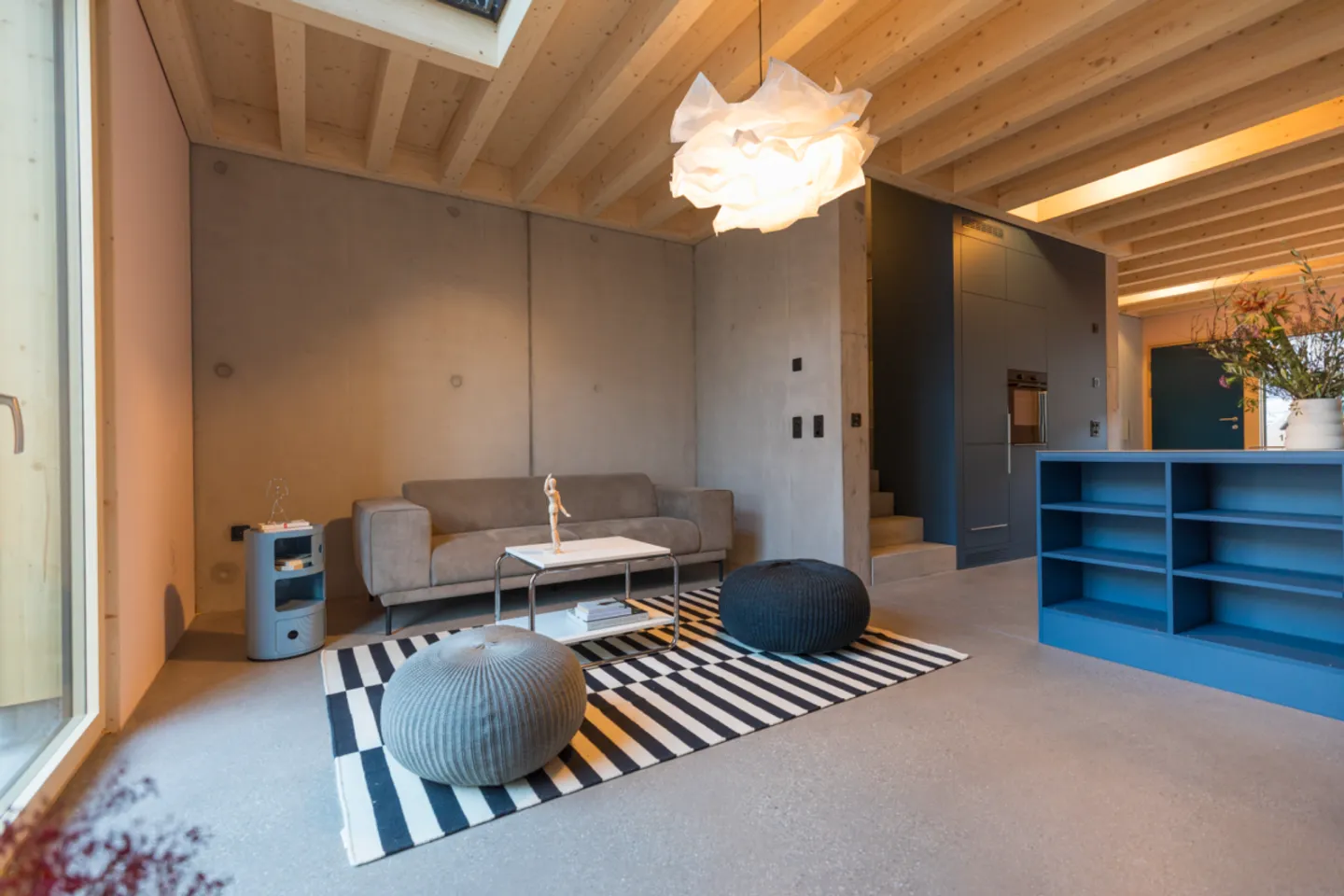 Stylish and spacious living in a modern terraced house - Photo 5 of 13