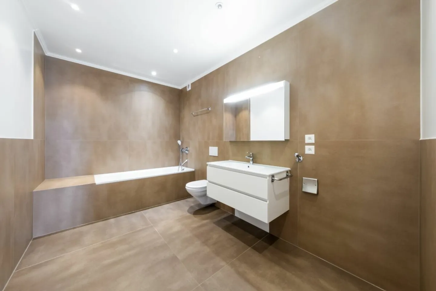 Bel appartement rénové 4.5 pièces - Photo 9 sur 10