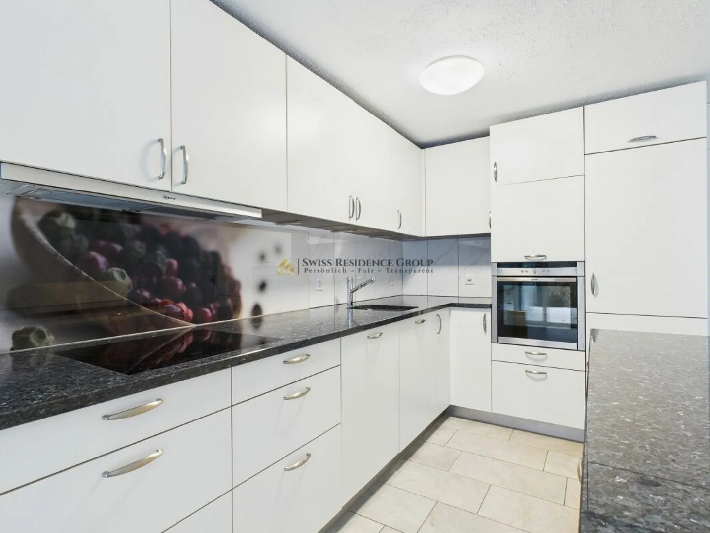 Modernes 5.5-Zimmer-Reiheneinfamilienhaus mit exklusivem Gartenjuwel - Foto 7 von 13