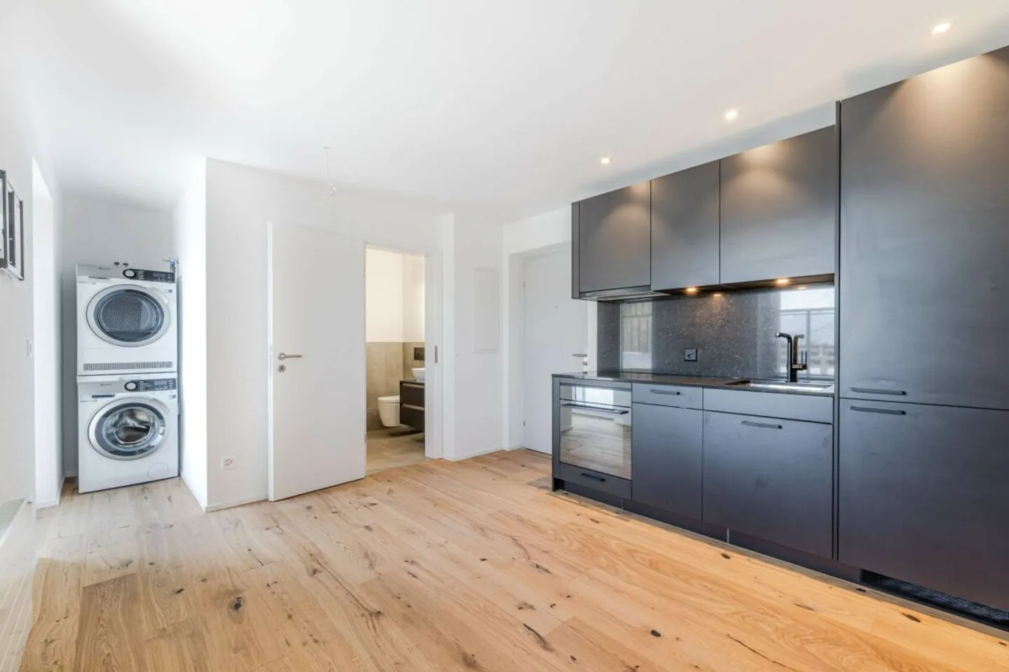 High-quality 2.5-room apartment in the center of Rebstein - Photo 1 of 5