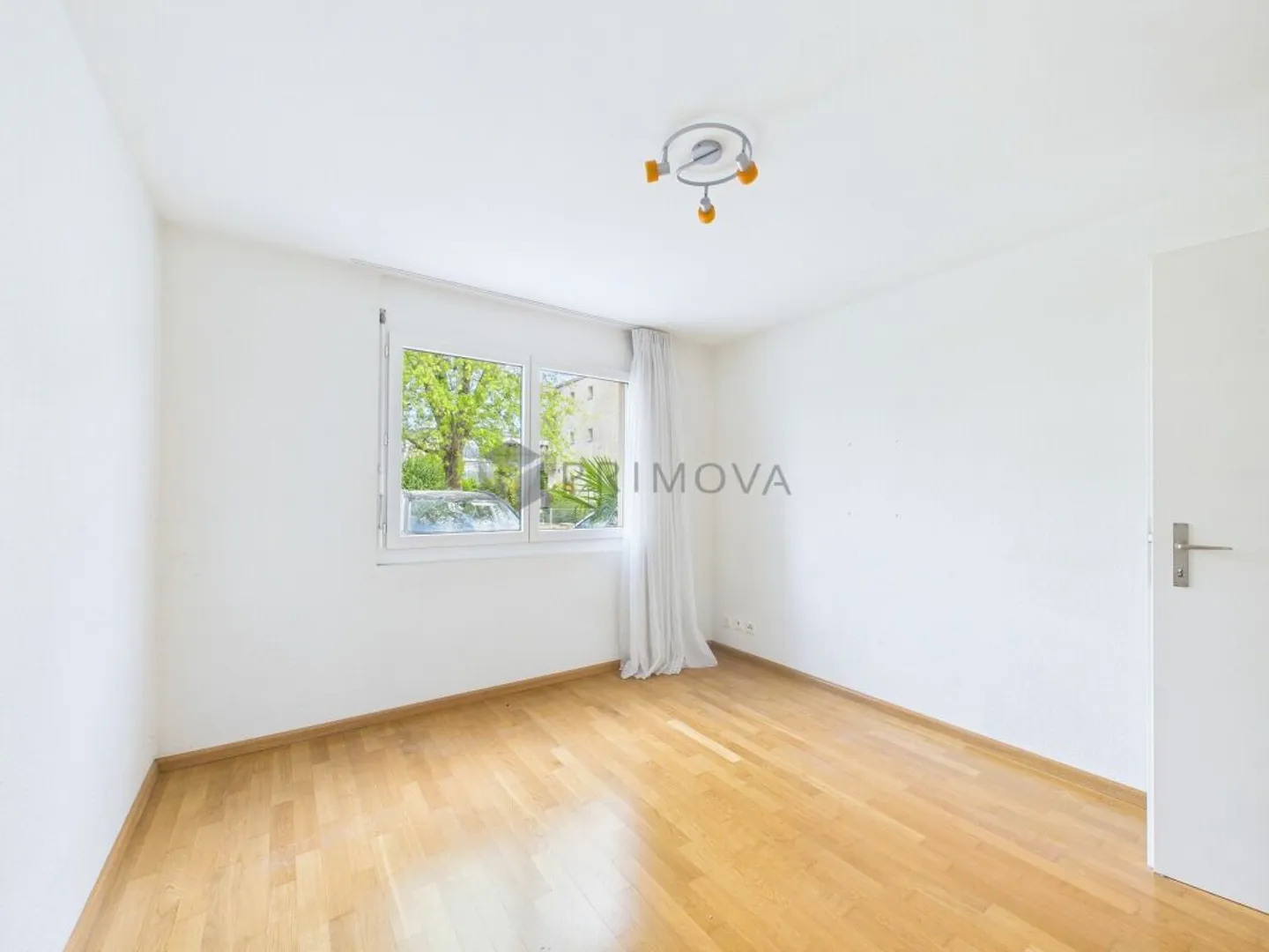 Appartement calme avec coin salon, terrasse et salle de loisirs - Photo 6 sur 13