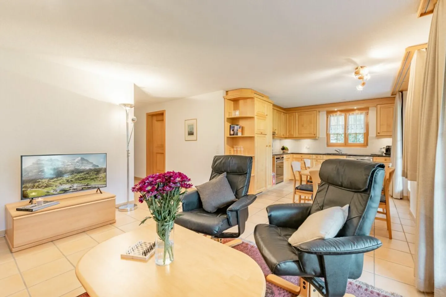 Living with a View - Exclusive 4.5-Room Apartment in Chalet Nagano - Photo 7 of 13