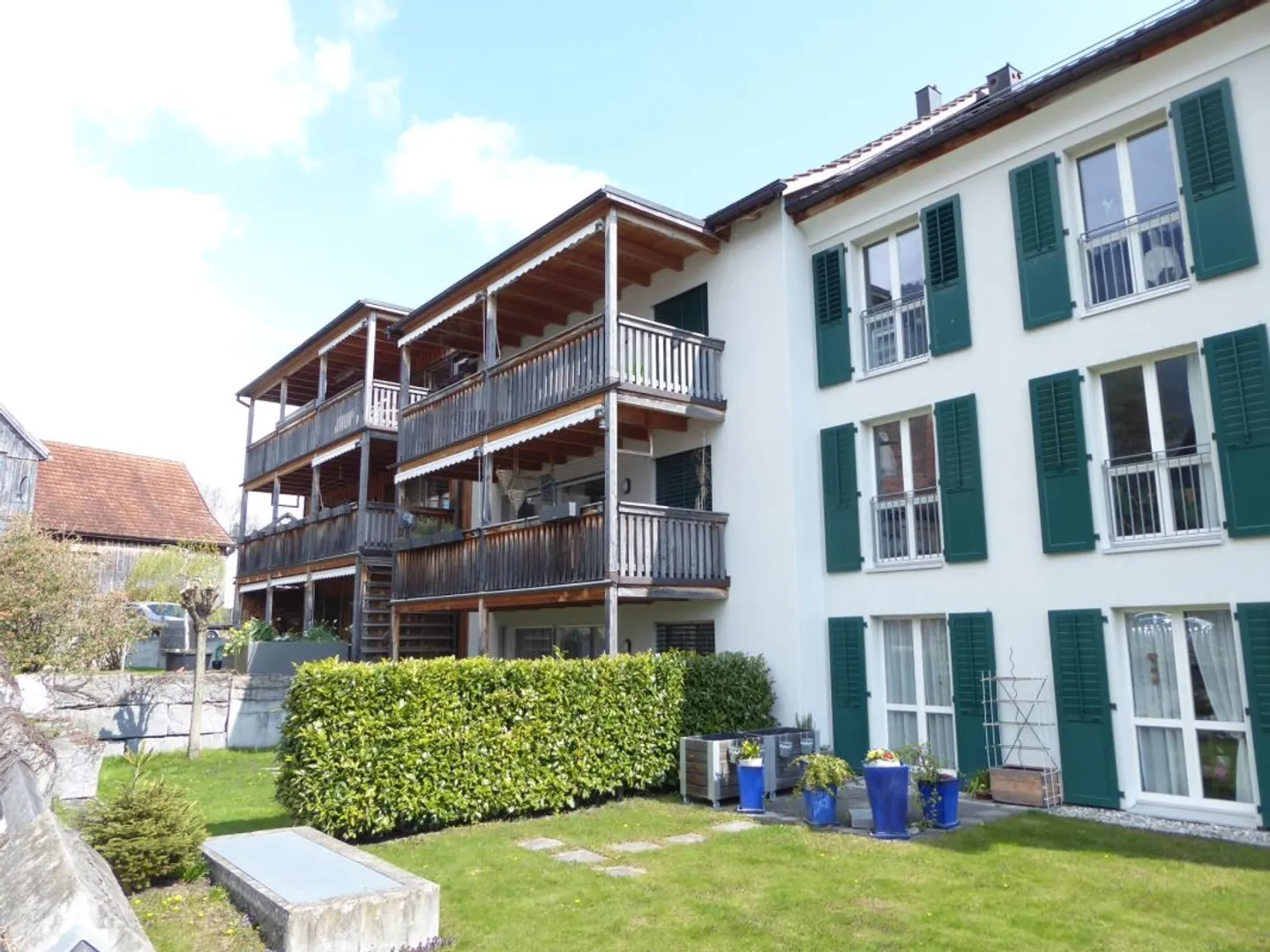 Charmant appartement au rez-de-chaussée - Photo 1 sur 12
