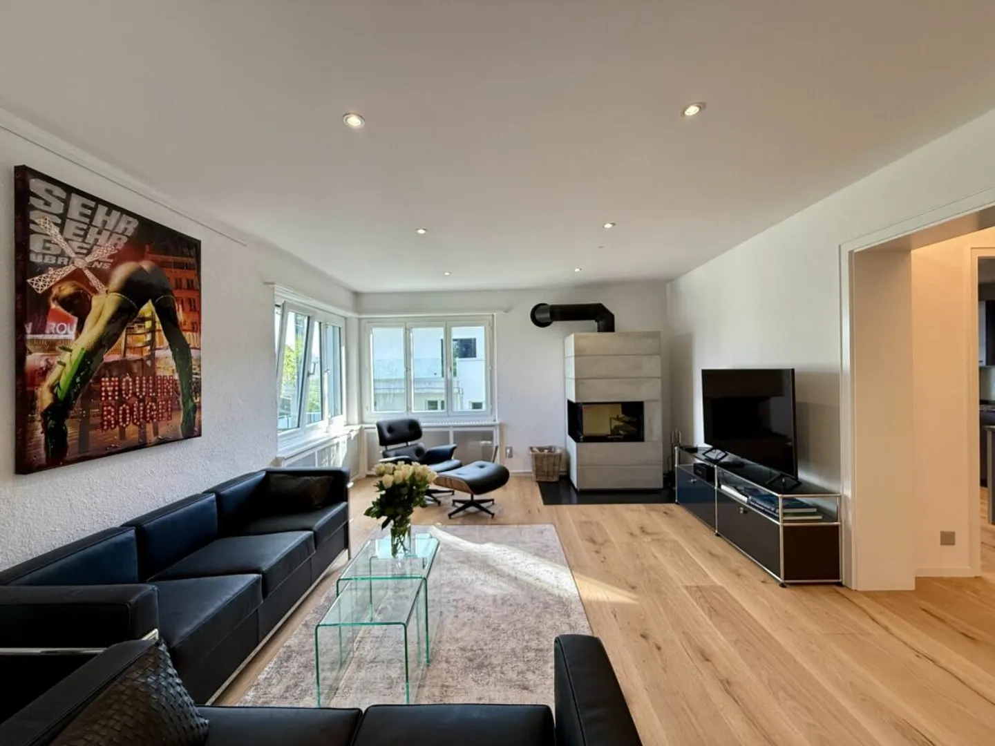 Casa familiare modernizzata con piscina - Foto 5 di 13