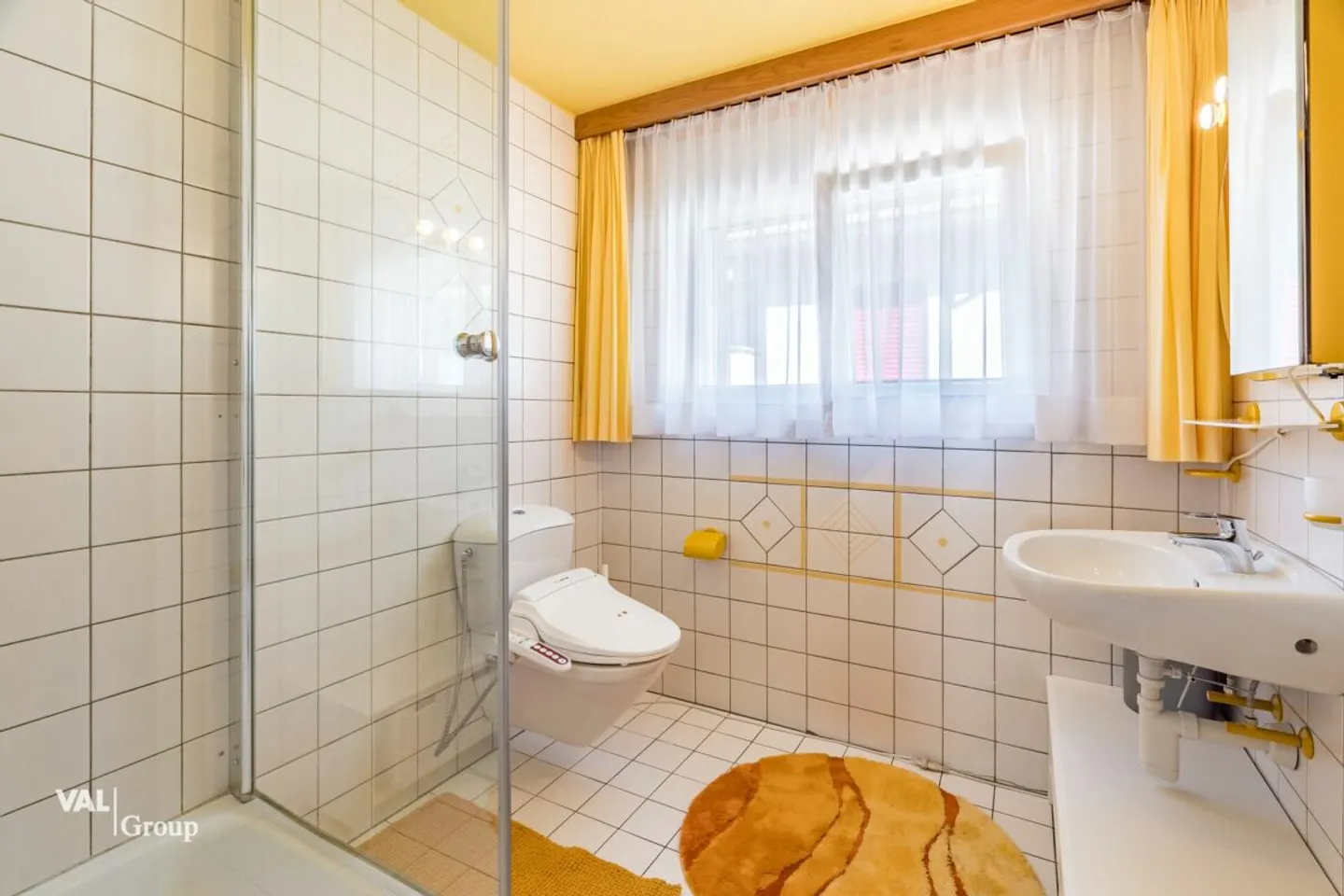 Exklusives Wohnerlebnis: Stilvolles Einfamilienhaus in erstklassiger Lage - Photo 12 of 13