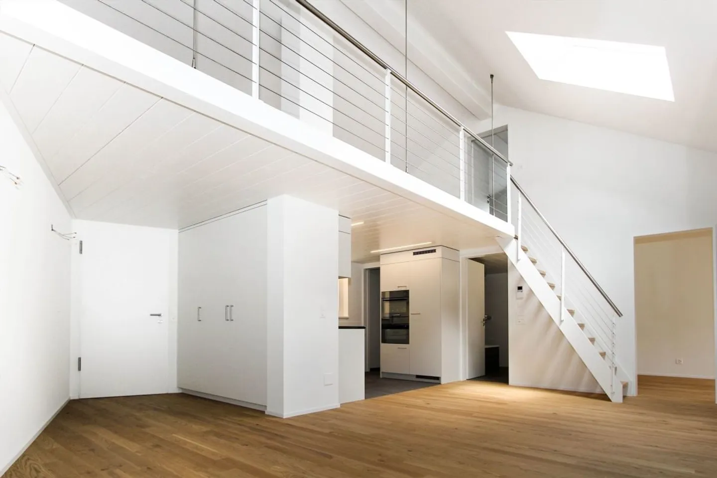 Penthouse sur deux niveaux - belle loggia - Photo 8 sur 13