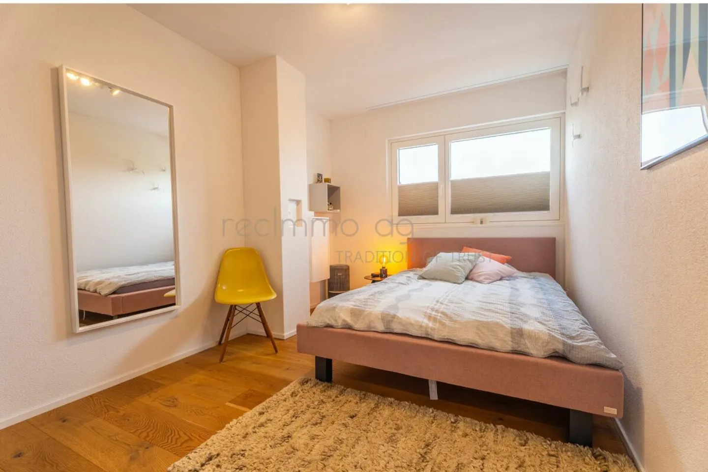 Modern 5.5-room single-family house with Minergie-P standard in a quiet location in Koblenz - Photo 8 of 13