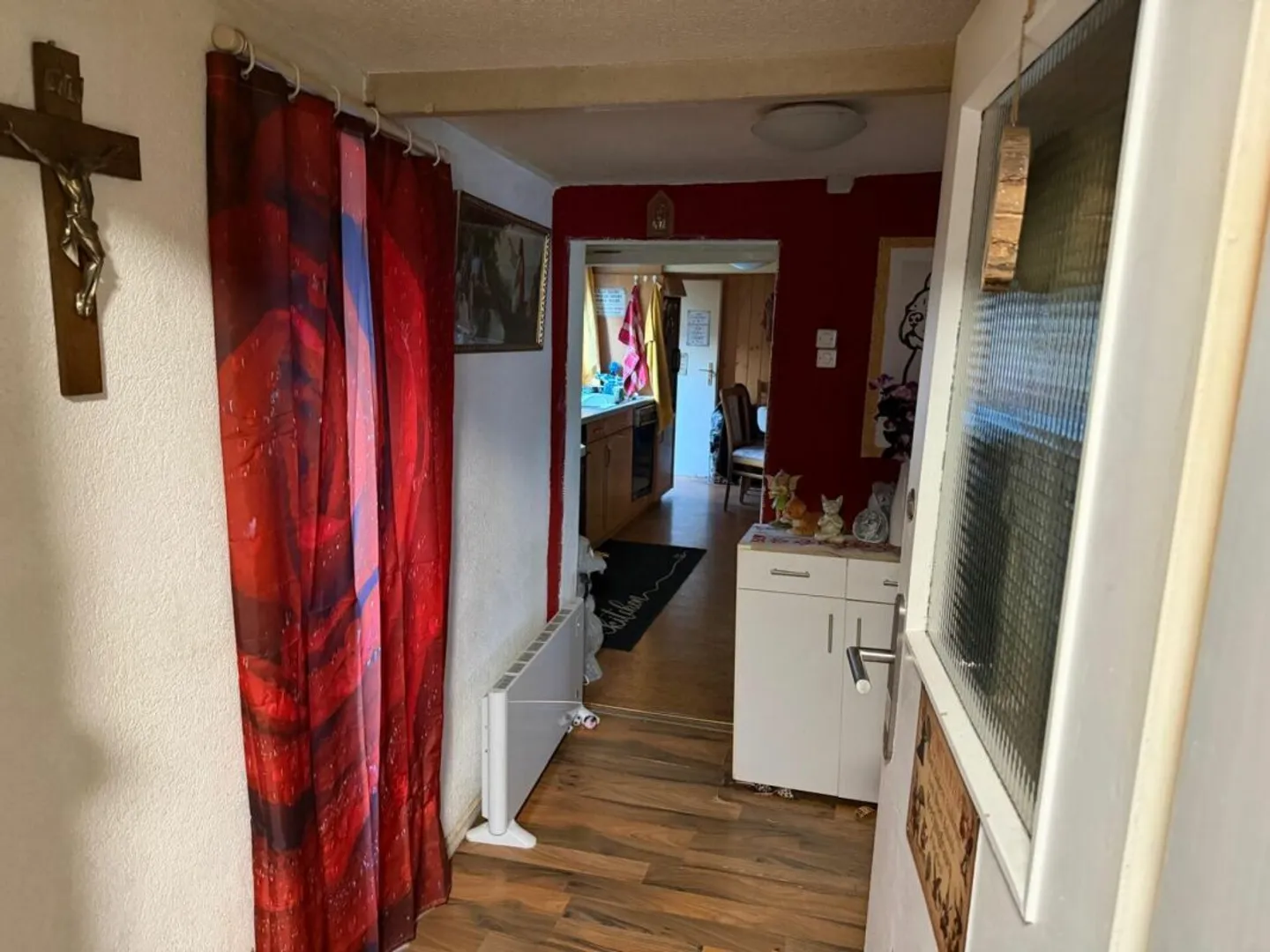 Proprietà attraente con potenziale di sviluppo in una posizione centrale - Foto 4 di 5