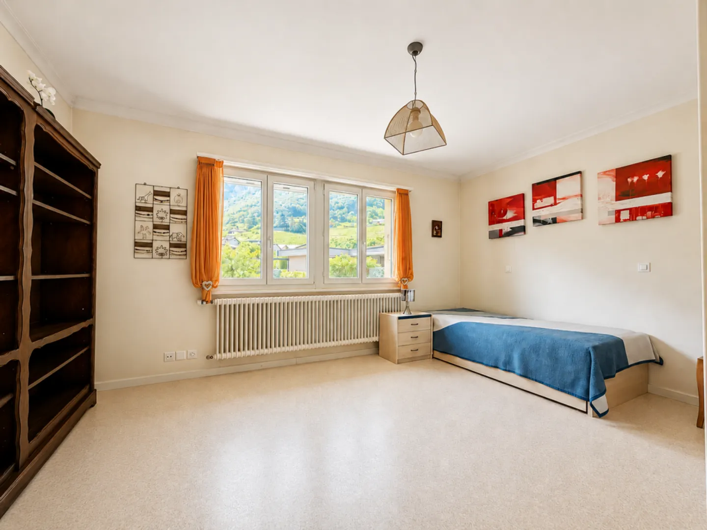 Individual Villa with 5.5 Rooms in Vouvry with Land of 1310 m² - Photo 12 of 13