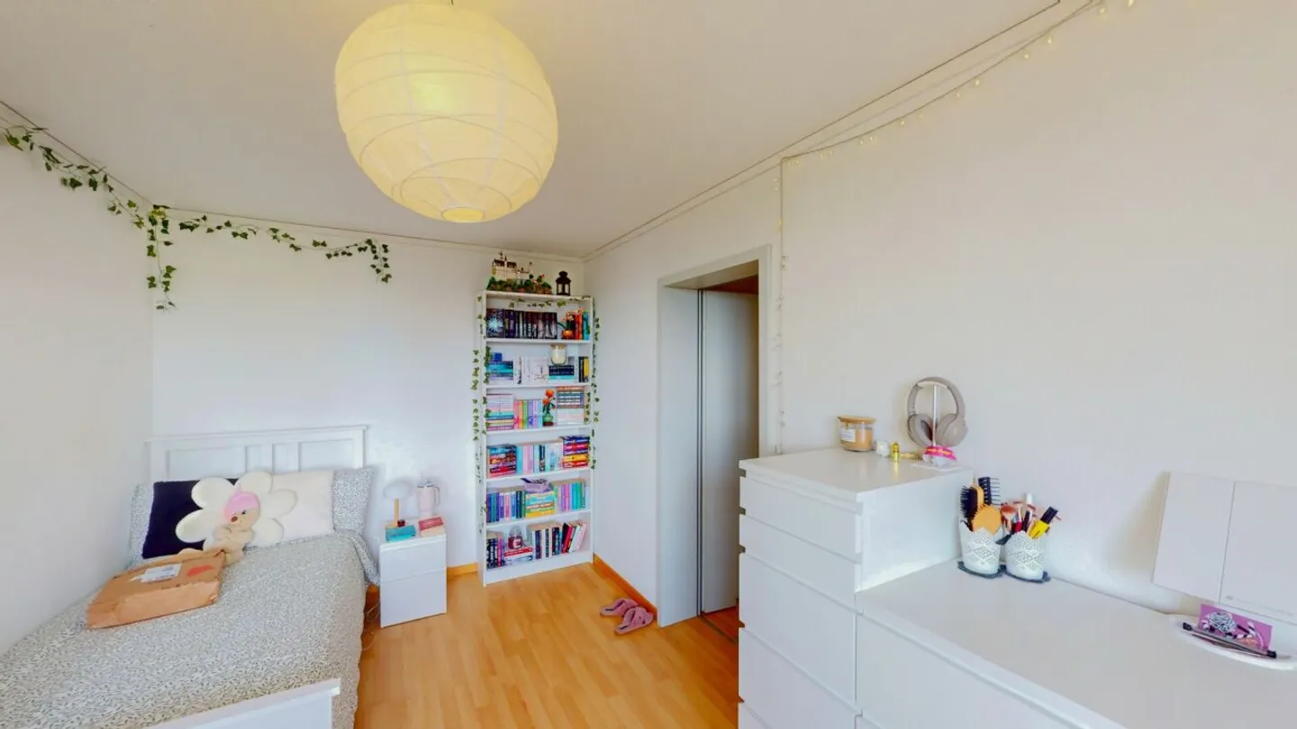 5½ Zimmer Wohnung mit Aussicht an familienfreundlicher Lage - Photo 8 of 13