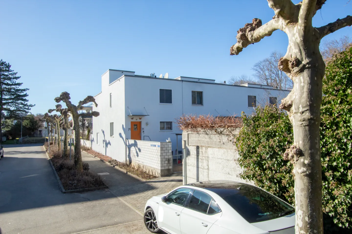 I am more than a home - I am a place to arrive - Photo 1 of 13