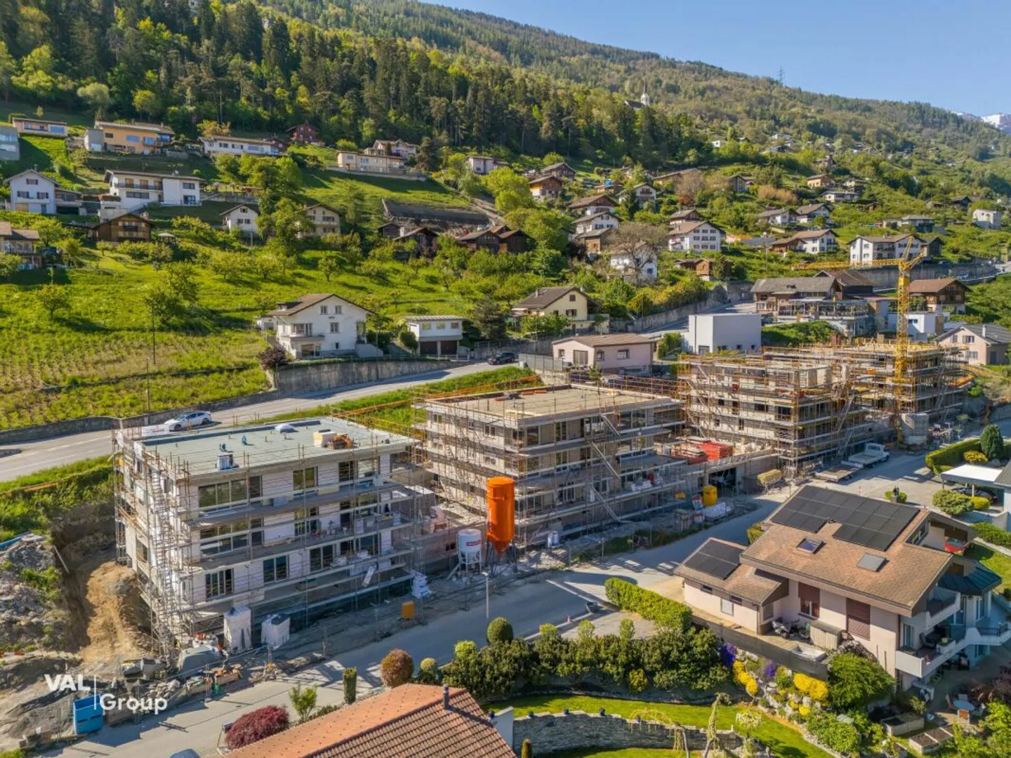 A new 2.5 room apartment with an exceptional panoramic view - Photo 1 of 9