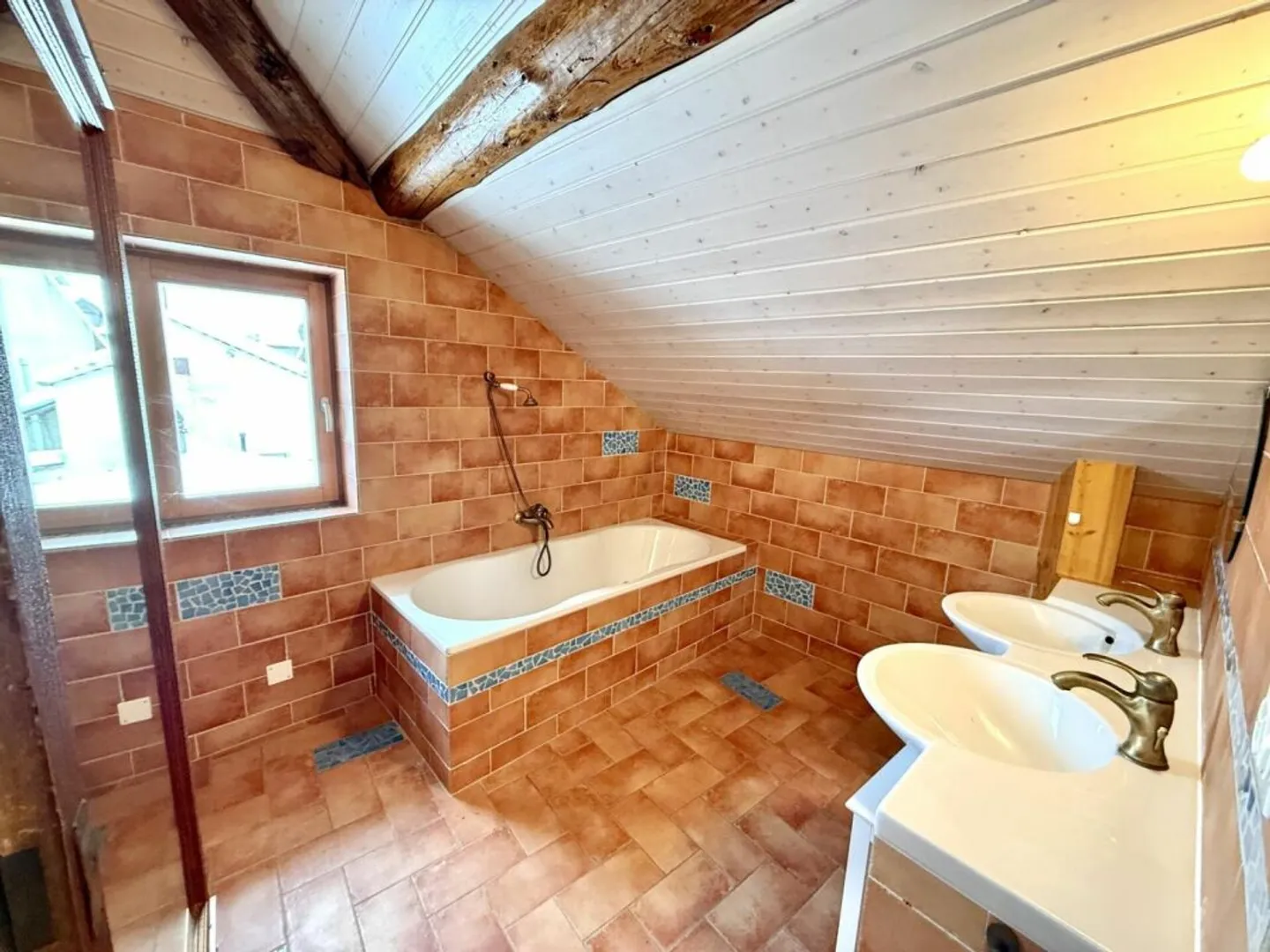 Duplex 6.5 rooms in St-Léonard - Photo 10 of 13