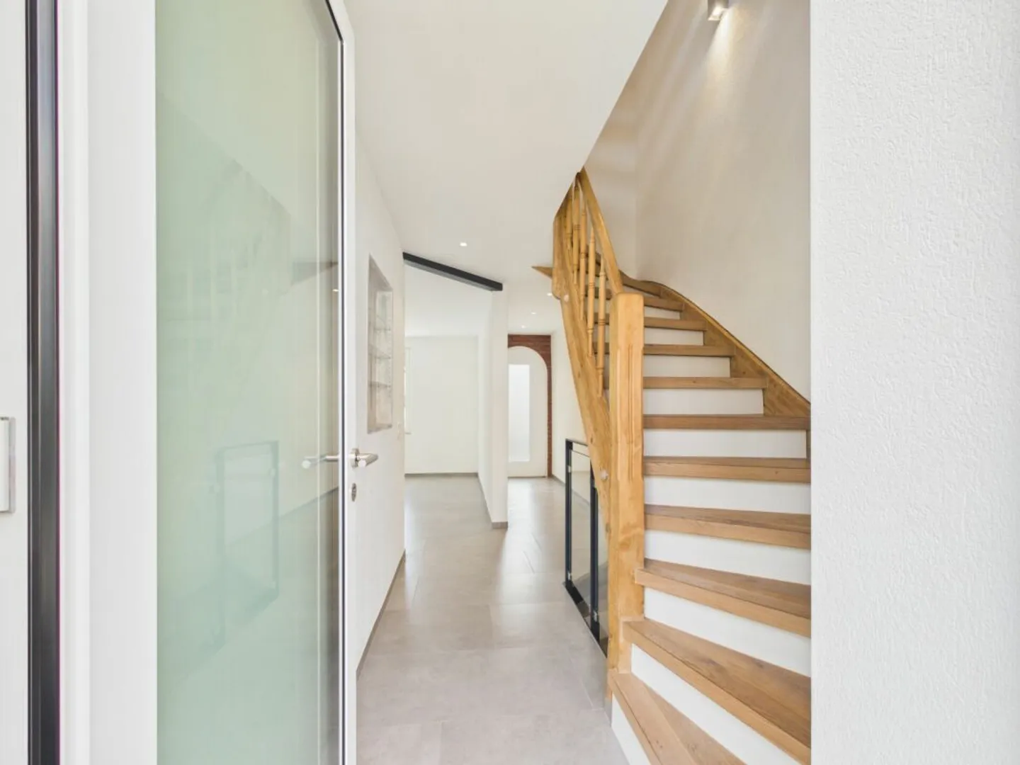 Modernes Townhouse - stilvoll saniertes Reihenhaus in Olten - Photo 10 of 13