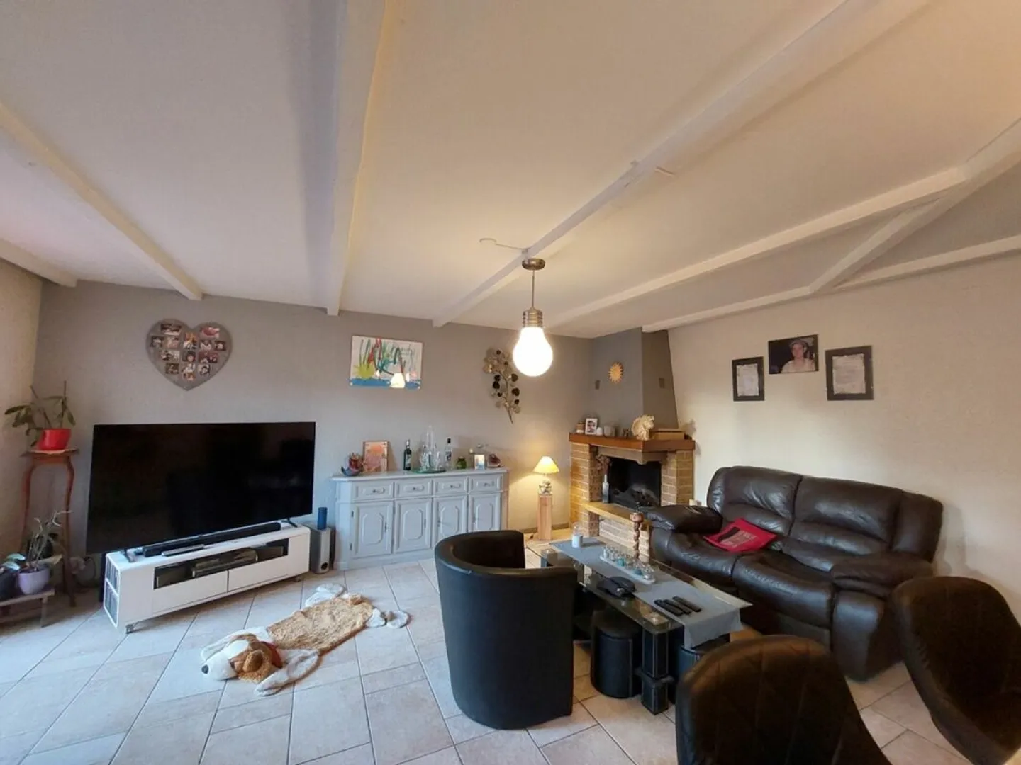 Appartement moderne de 4,5 pièces avec jardin - Photo 4 sur 11