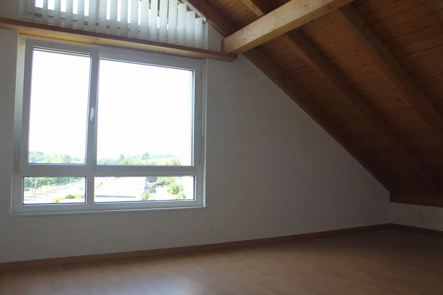 Charmant Appartement Sous Les Toits - Photo 5 sur 9