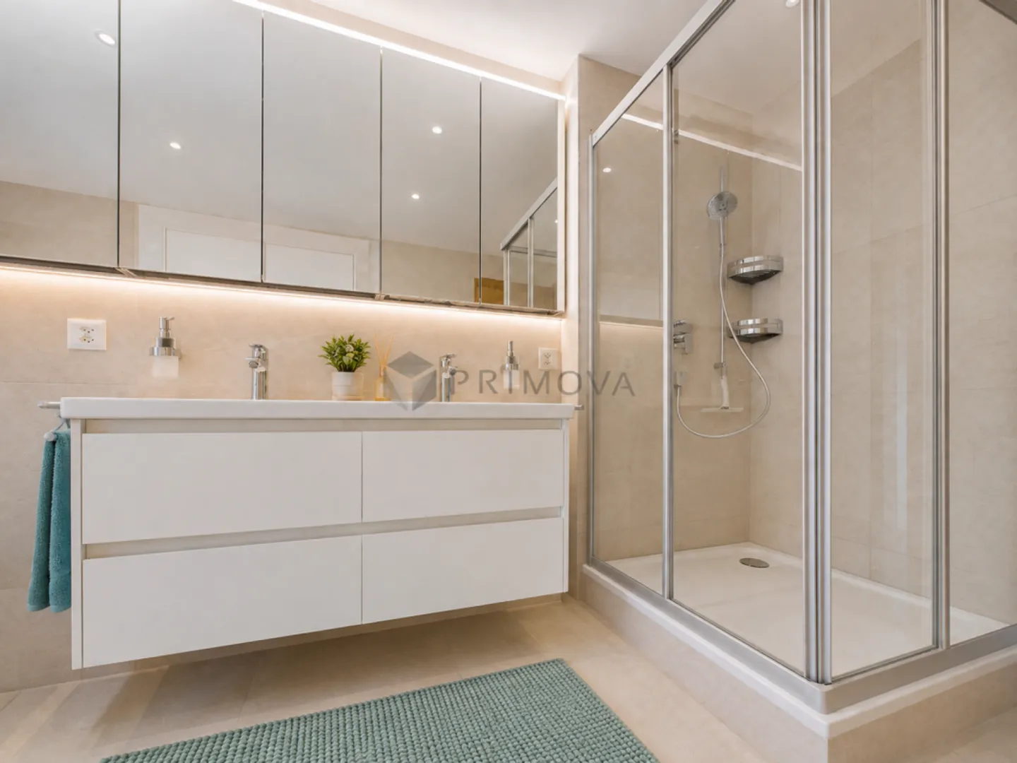 PLENTY OF SPACE FOR FAMILY. AND FOR EVERYONE INDIVIDUALLY. - Photo 12 of 13