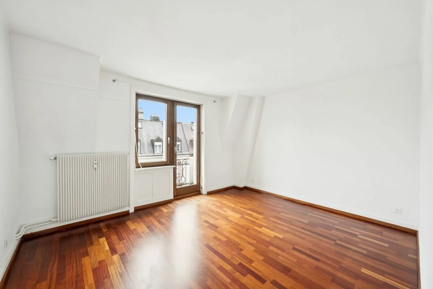 Stylish 3-room apartment - Charming neighborhood in Basel with optimal connections! - Photo 6 of 11