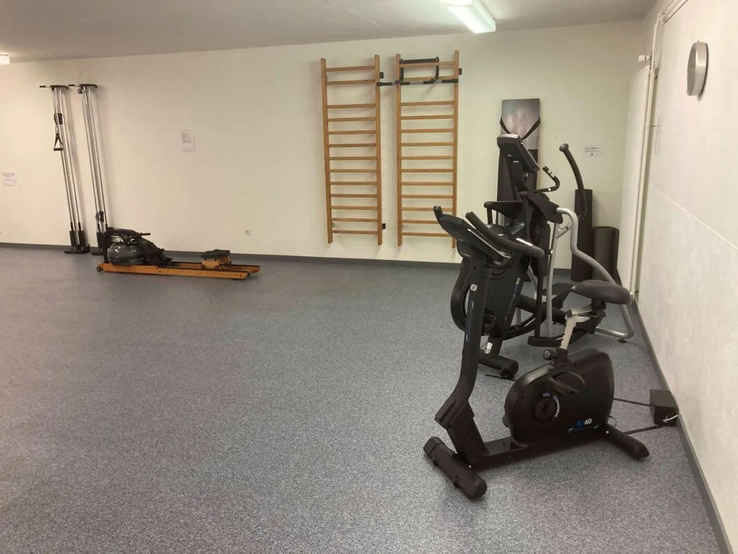 Modern Apartment Near Bern - Photo 11 of 13