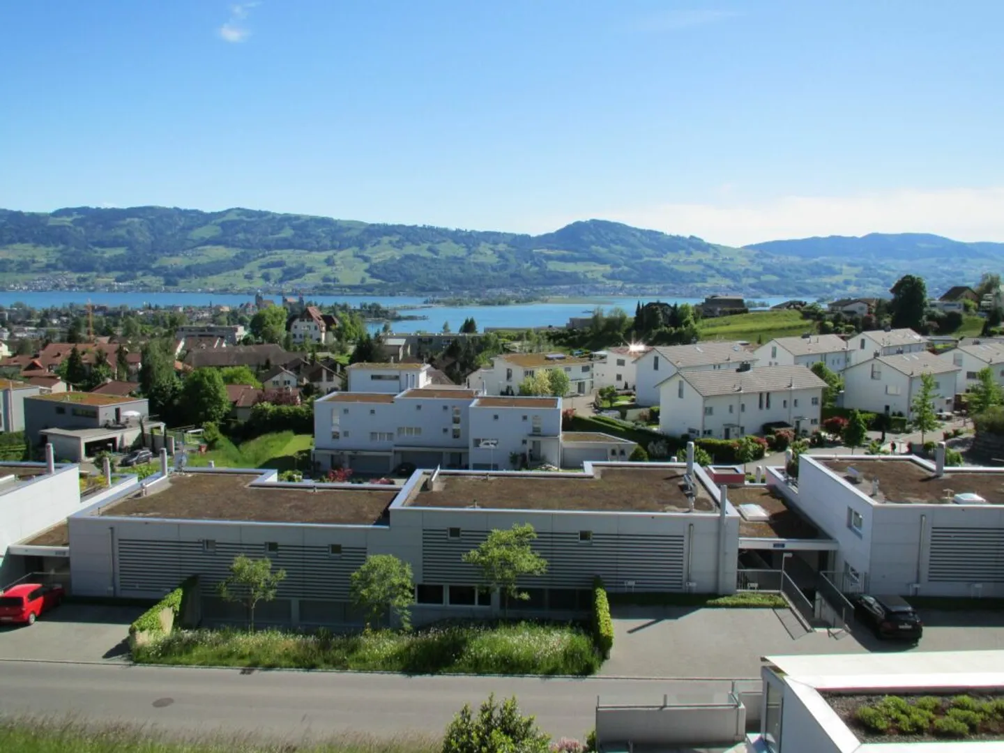 LA VUE - Maison individuelle dans un emplacement exclusif avec vue imprenable sur le lac et les montagnes - Photo 8 sur 9