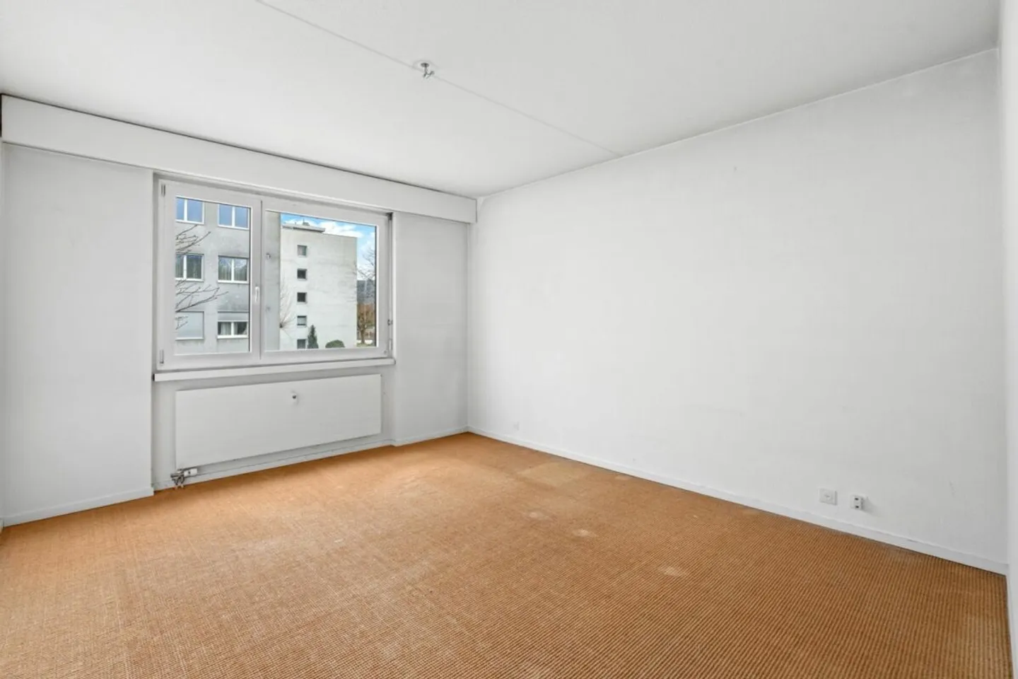 Appartement de 3,5 pièces dans un endroit calme à Reinach avec place de parking et salle de loisirs - Photo 13 sur 13