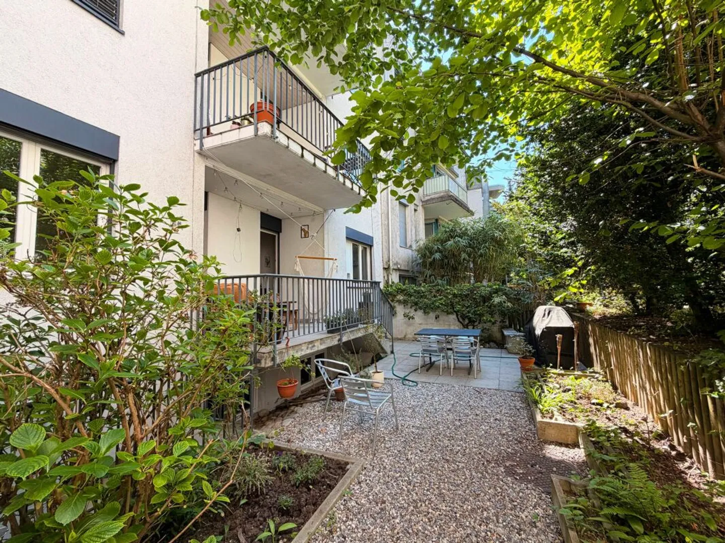 Casa plurifamiliare con 3 appartamenti nel quartiere centrale di Bachletten - Foto 11 di 13