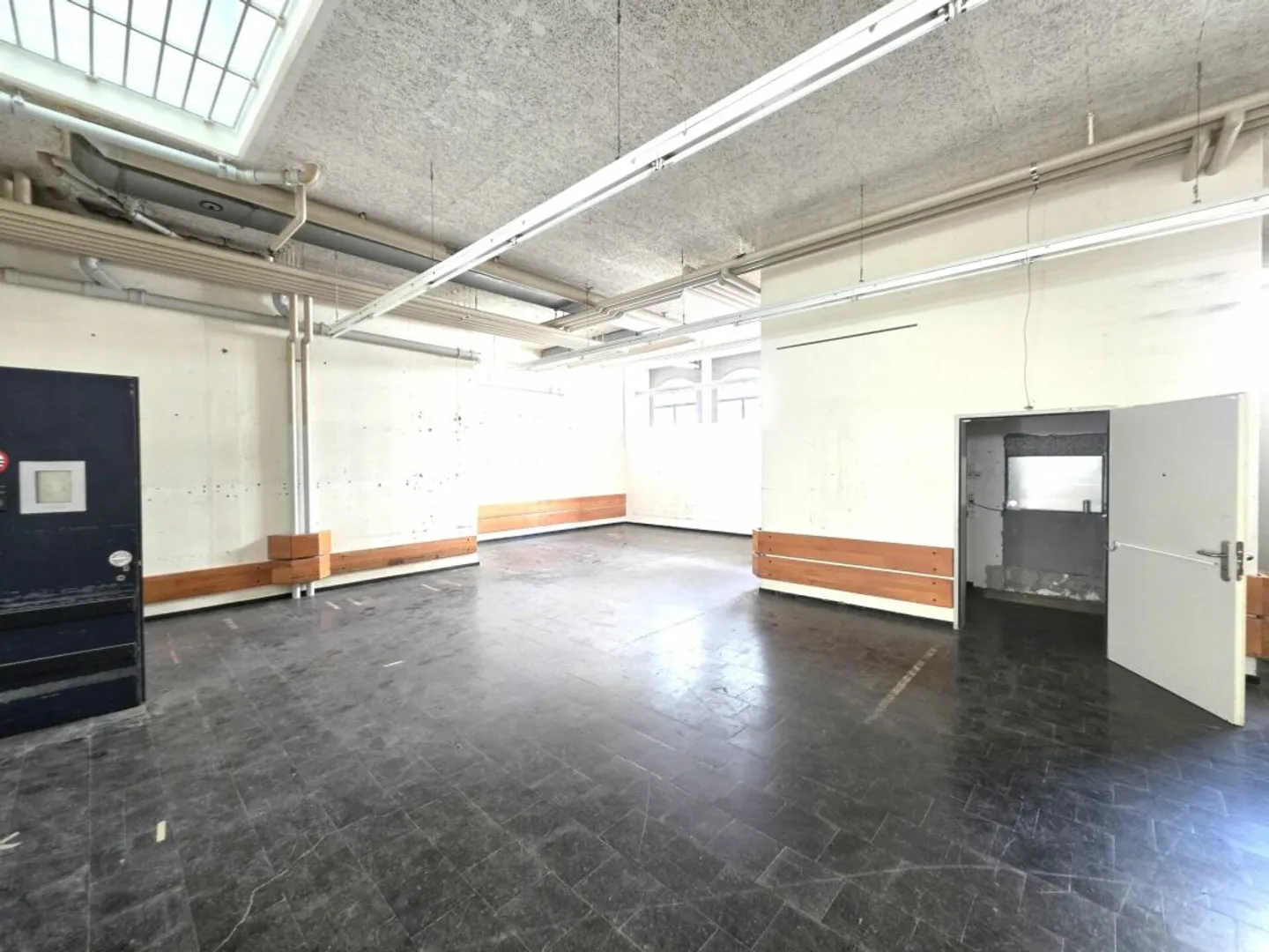 Officina, ideale per meccanici, falegnami dilettanti, ecc. - direttamente alla stazione di Romanshorn - Foto 5 di 8