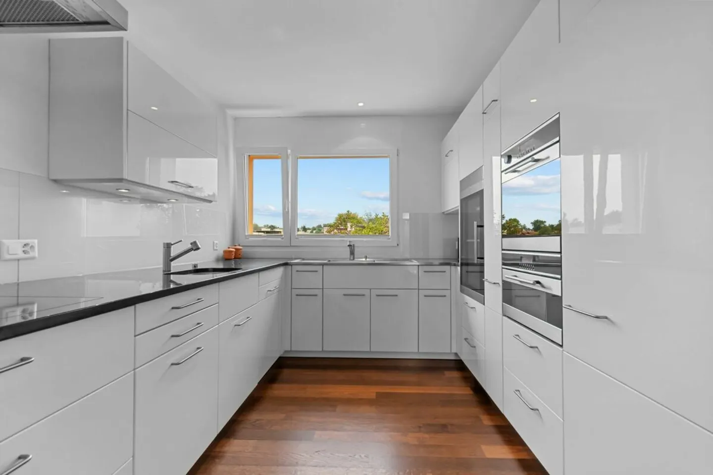 WEITRAUM | Appartement penthouse exclusif de 194 m² de surface habitable nette, terrasses spacieuses et vue panoramique - Photo 7 sur 13