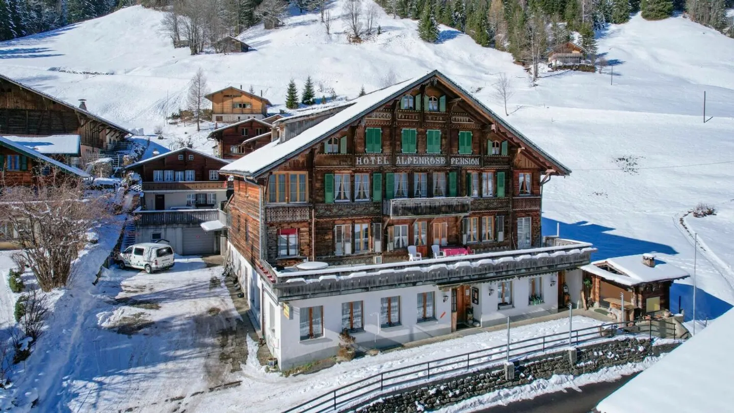 Immensa casa unifamiliare in un paradiso naturale a Saxeten - Foto 5 di 13