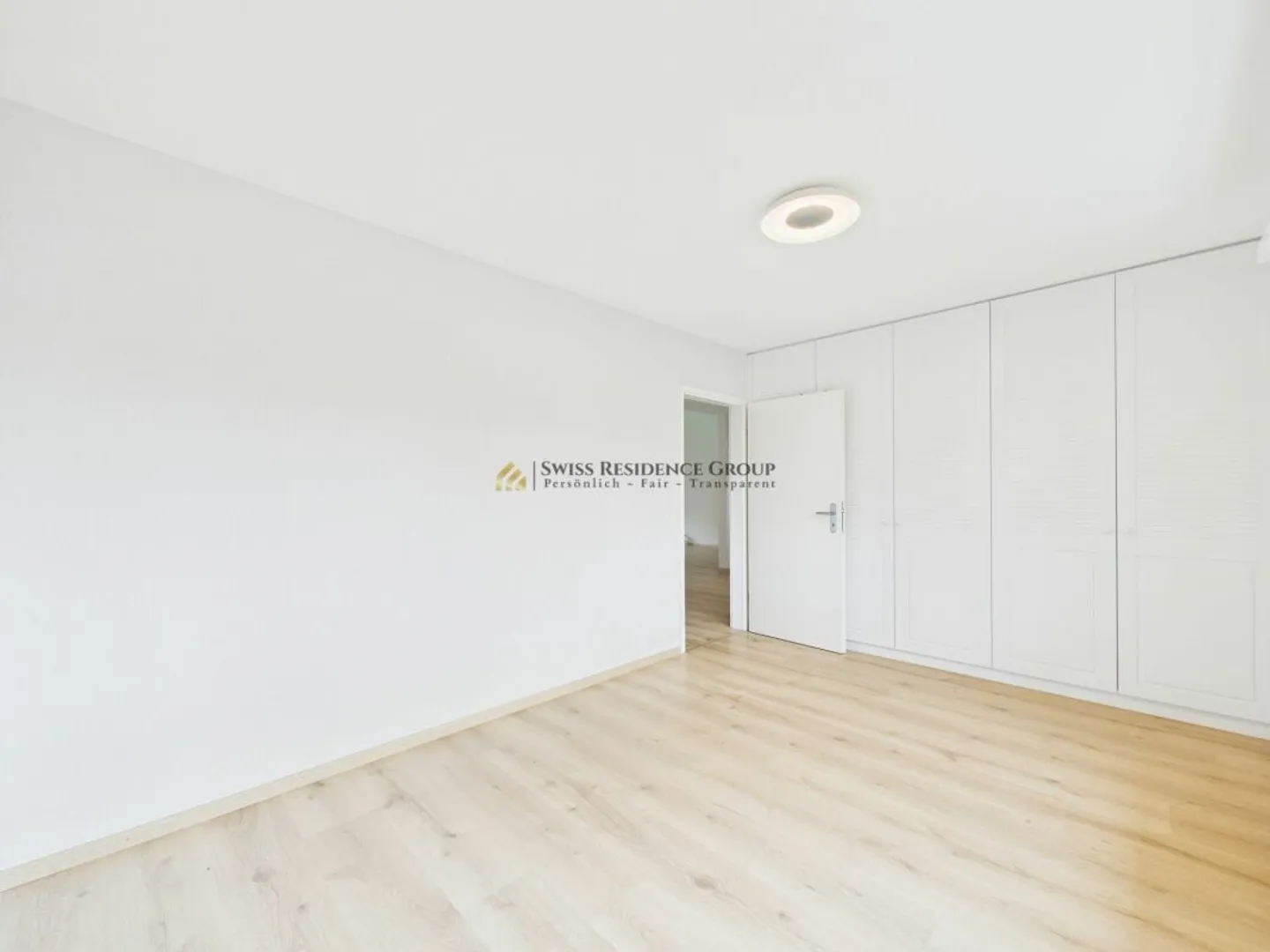 Spacious Single-Family Home with Surroundings in a Top Location - Photo 6 of 13