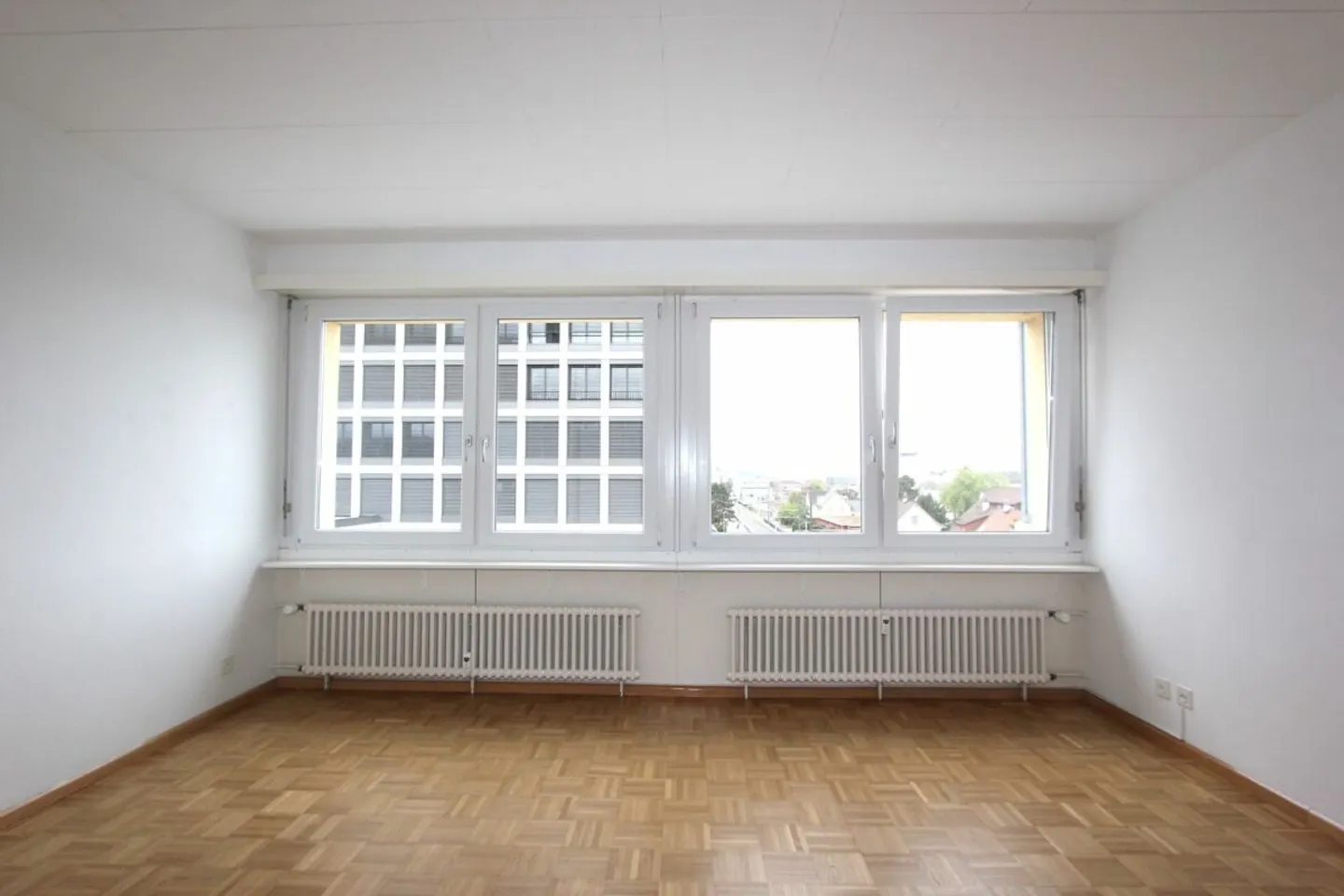 Living at the Best Address - Bahnhofstrasse - Photo 2 of 11