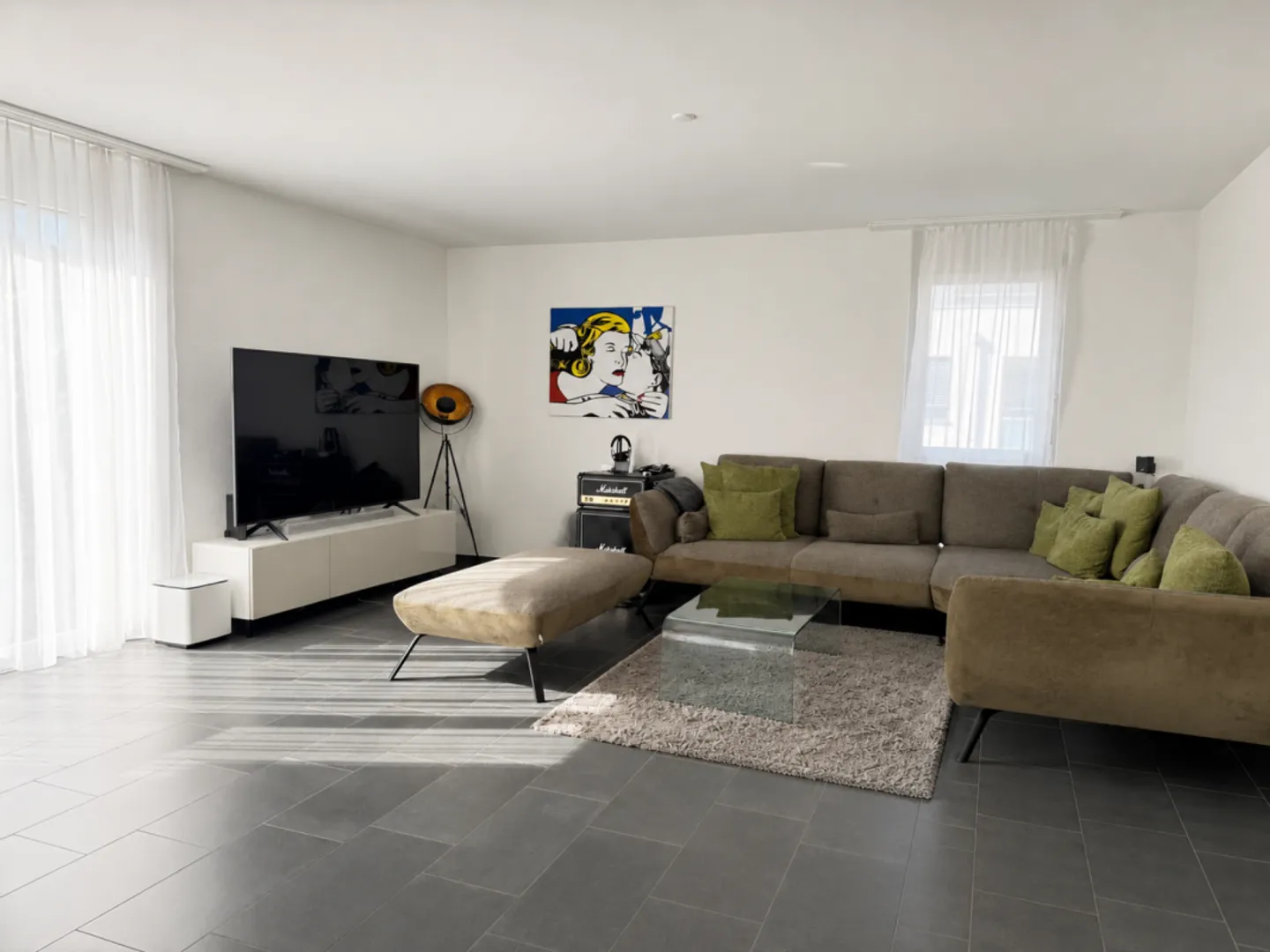 Moderne, helle und attraktive 4,5-Zi. Wohnung in Niederrohdorf AG - Photo 2 sur 11