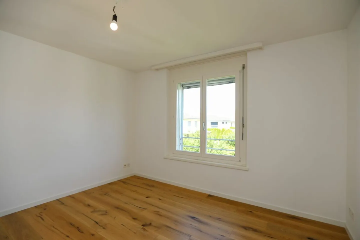 Condominio ristrutturato in un quartiere adatto alle famiglie - Foto 3 di 9