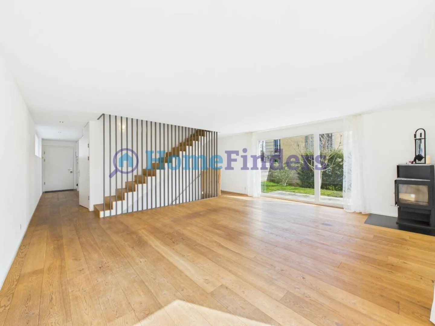 FAMILY FRIENDLY, QUIET, SPACIOUS - AND ONLY 5 MINUTES TO HALLWILERSEE! - Photo 4 of 13